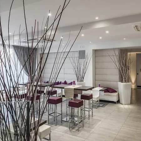 Montebello Hotel 3*